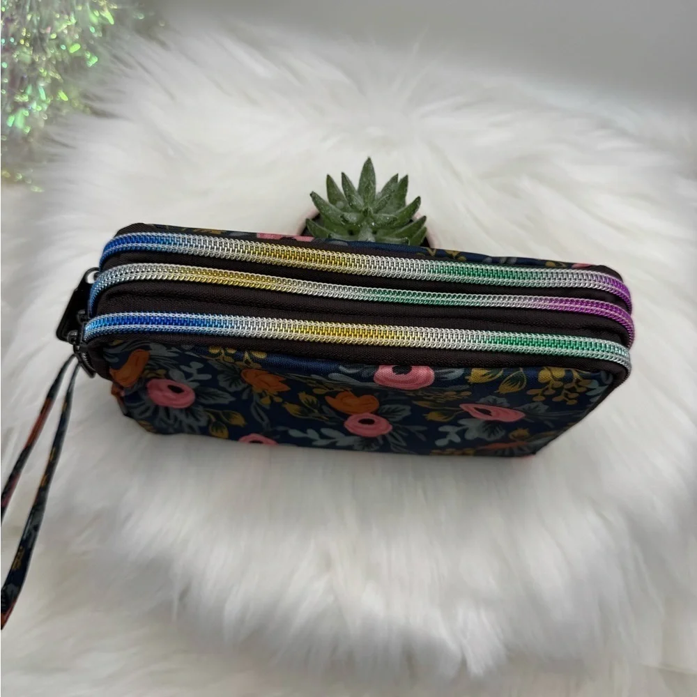 Floral Print Small Purse or Makeup Cosmetic Wristlet Blue 2